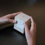 PEACE禮物袋組合－香氛大豆蠟燭55g&放鬆噴霧50ml